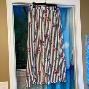 Umgee open leg rayon pants L